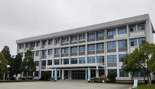 技术咨询服务选型需关注性能与适用条件